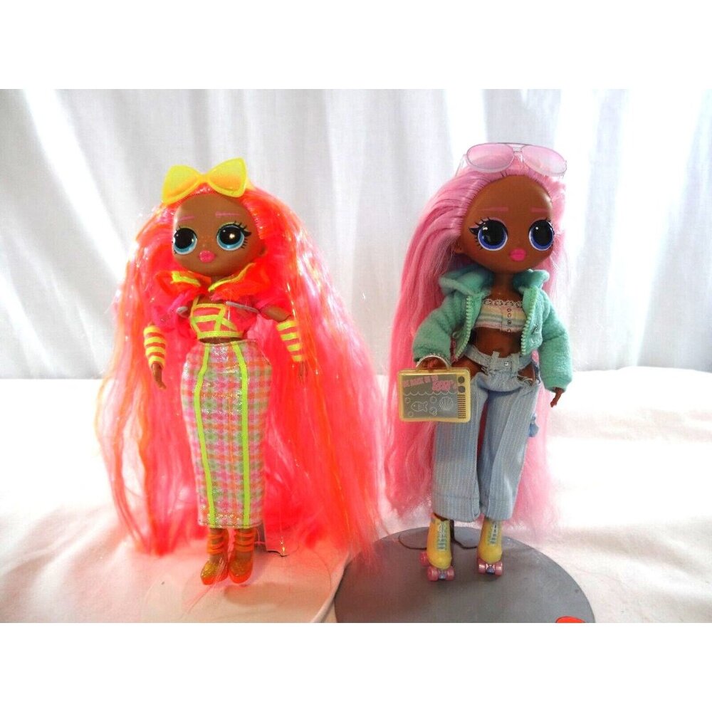 Lol Surprise Dolls OMG Doll Sunshine Gurl‎ Girl Pink Hair and Lights Dazzle Neon